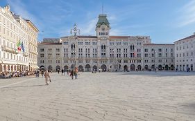 Suite Calvino, In Piazza Unita Con Parcheggio